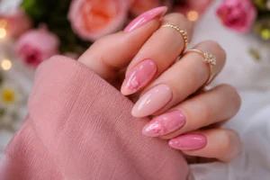 Read more about the article 15 Cute Pink Almond Nail Designs to Elevate Your Manicure